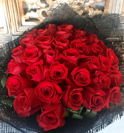Ruby Rose - 24 premium red roses beautifully arranged in a vase. Perfect for the Anniversary and has a big WOW factor.
36 Premium roses $350

A variety of rose colour and sizes are available